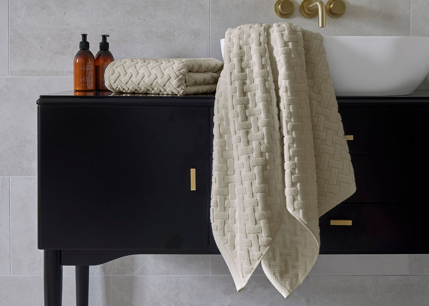 Christy "Trellis" Bath Towel Collections in Oak