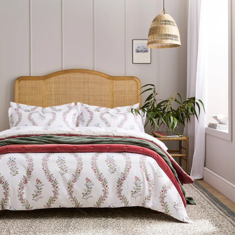 Eversham Duvet Cover Set - Berry