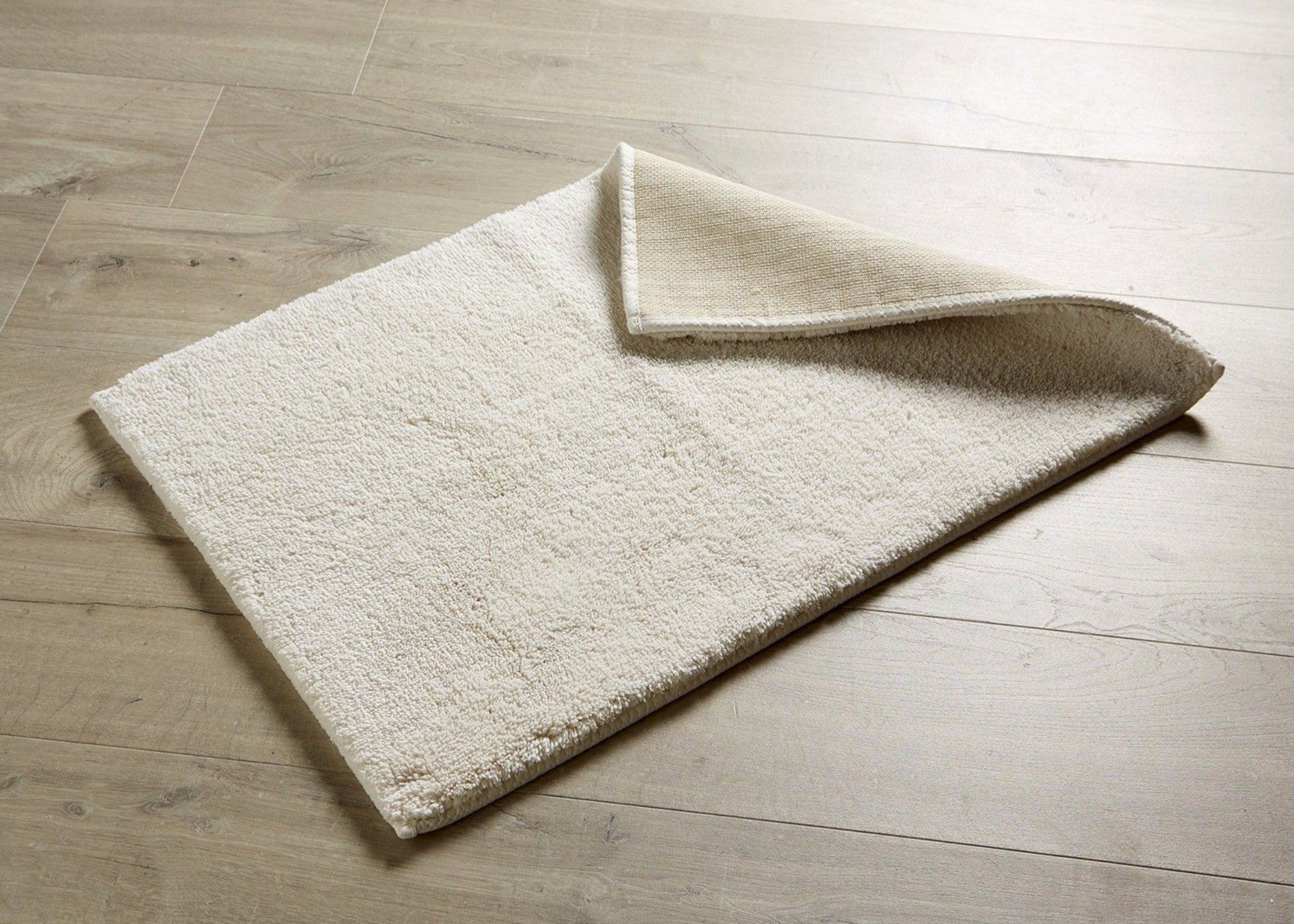 Christy "Deep Pile Rubber Back Tufted Bath Rug" Cream (Parchment)