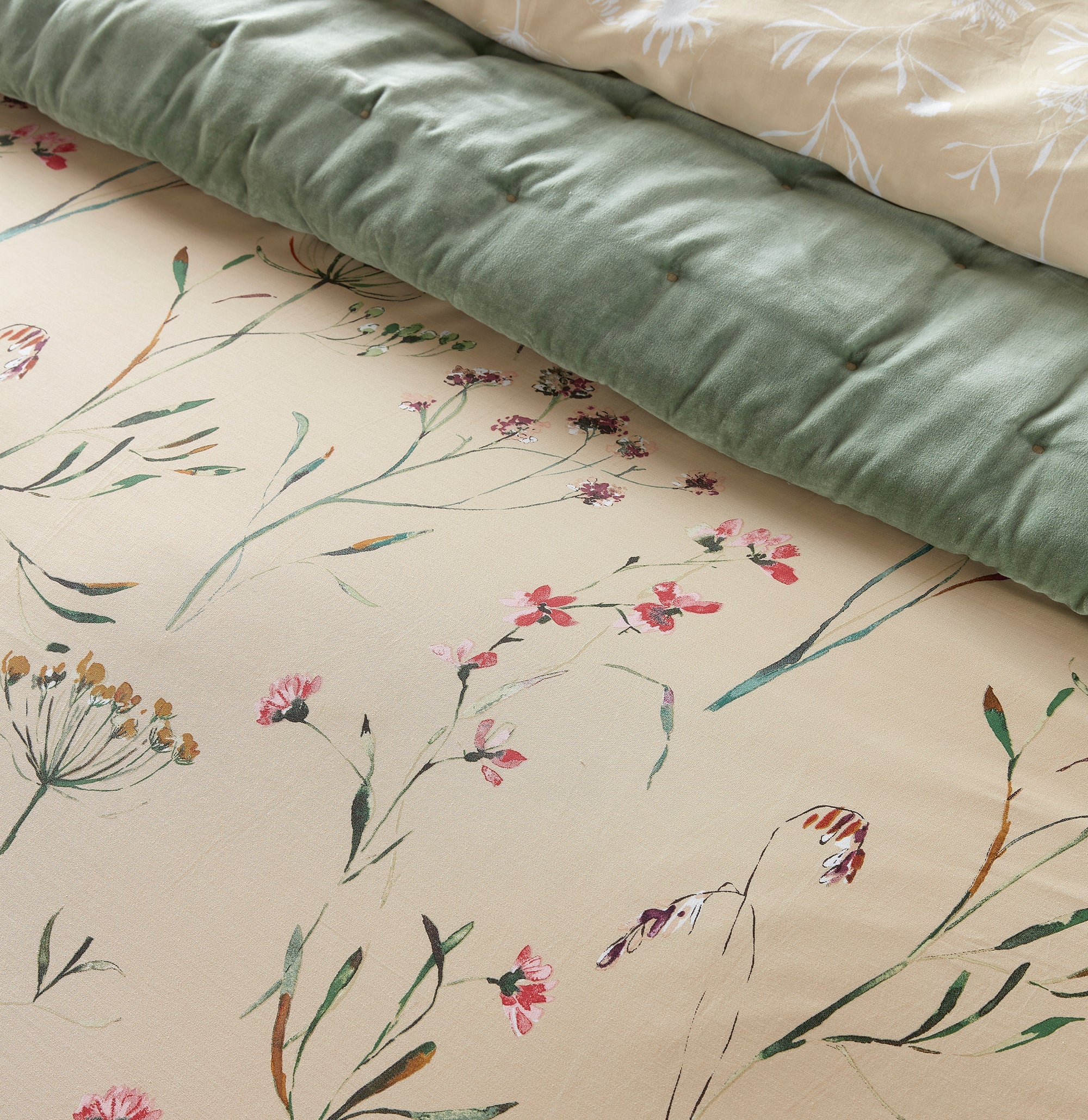 Christy "Perry" Duvet Cover Sets in Birch