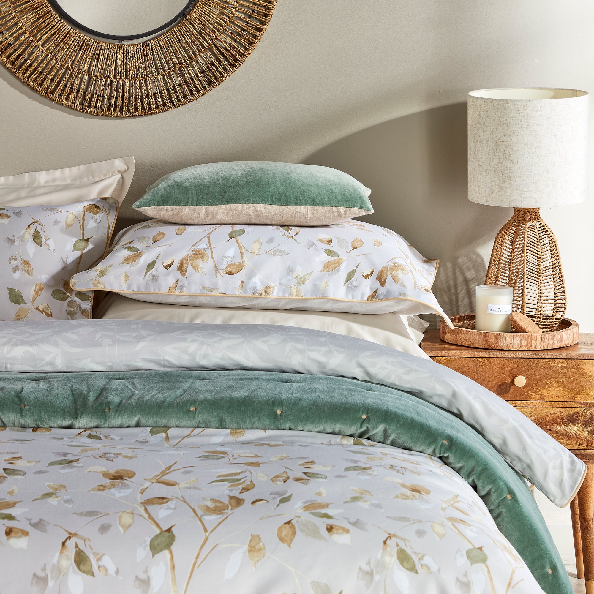 Christy "Trees" Duvet Cover Sets in Gold