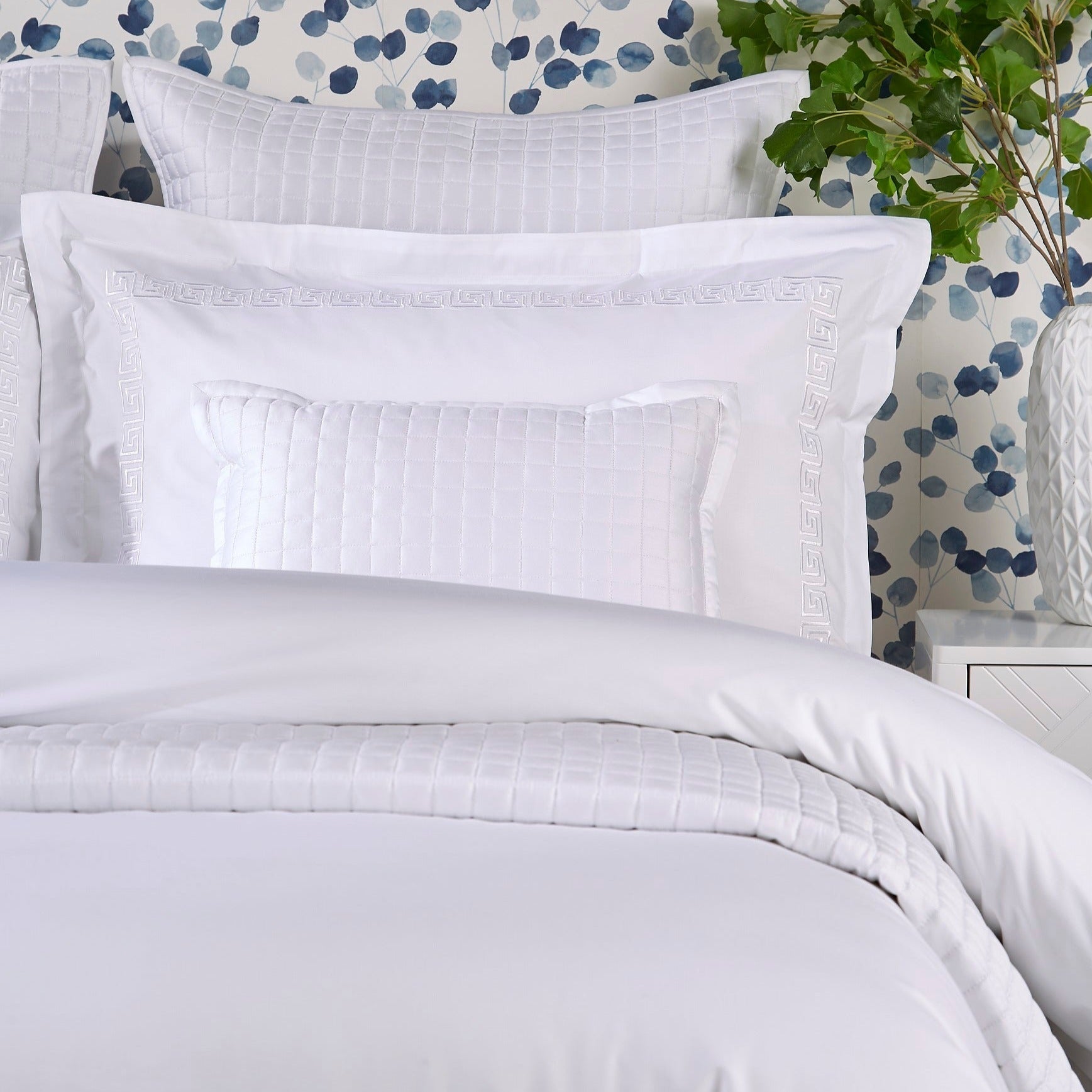 Christy "Verina" Duvet Cover Sets with White Embroidery